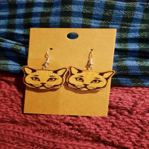 Boucles d'Oreille en Bois Tête de Chat